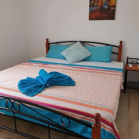 Mit Meerblick, Klimaanlagen, Heizung Und Schnellem Wlan, Privater Parkplatz Holiday home